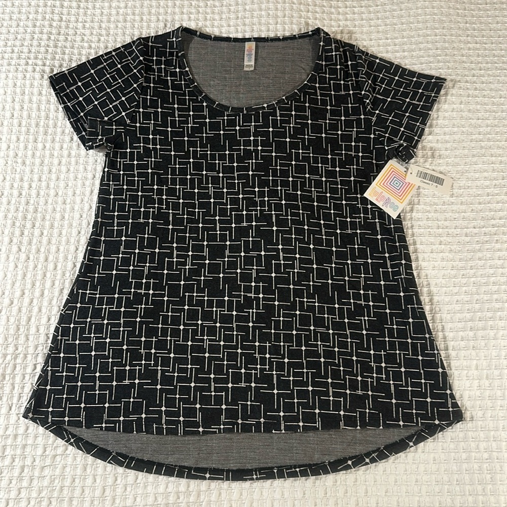 LuLaRoe Women’s Classic T /Size: S/ Color: Black-Gray + Design (NWT)